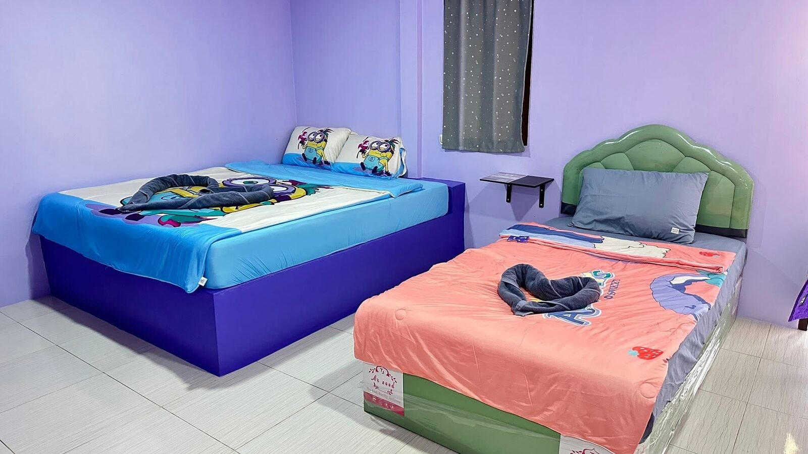 Familienzimmer im Nirawan Resort mit zwei Betten